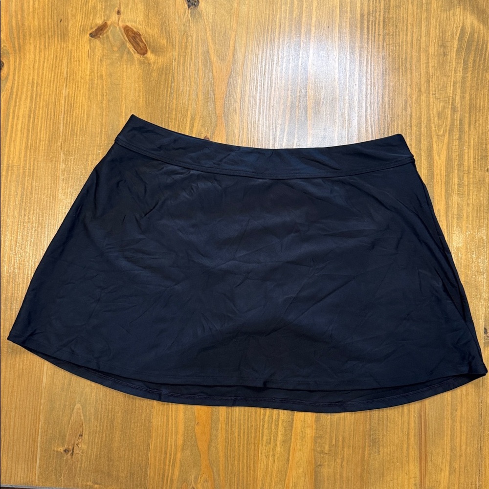 NWOT solid Black Swim Skirt UPF 50+